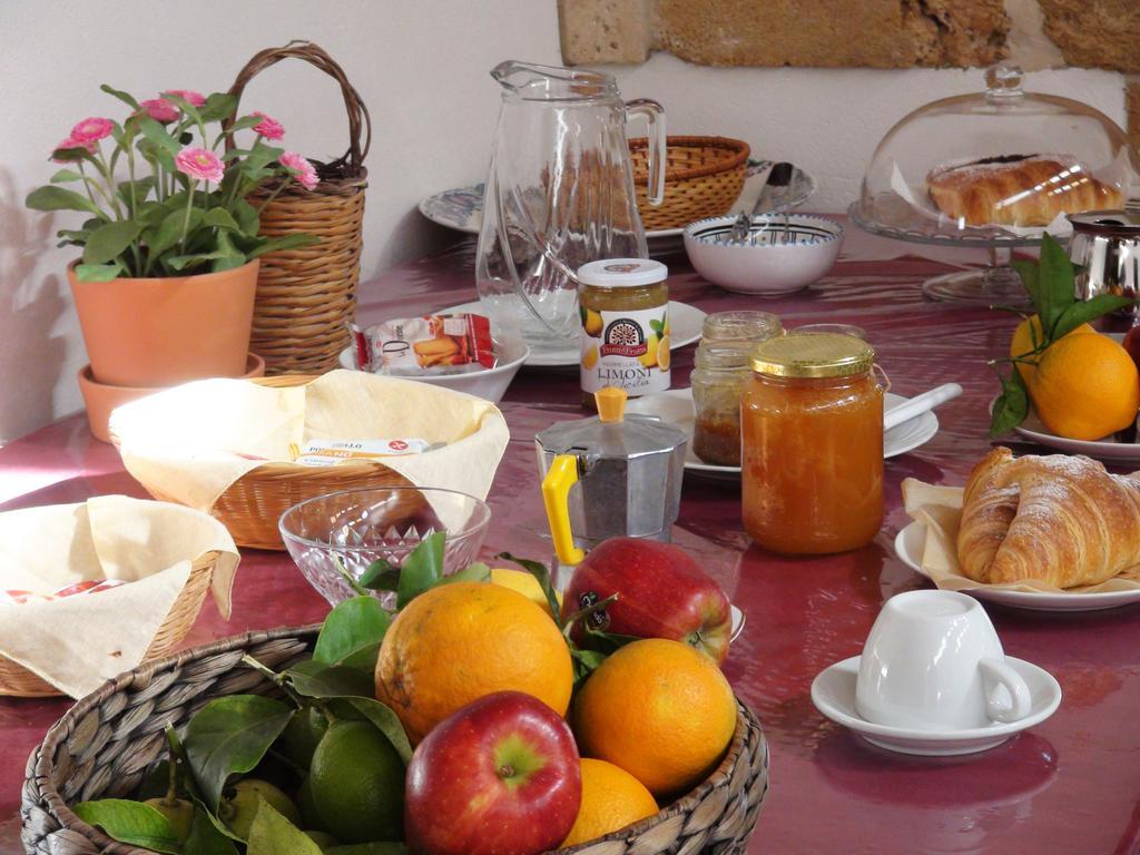 Bed and Breakfast L'Antico Trappeto Noto Exterior foto