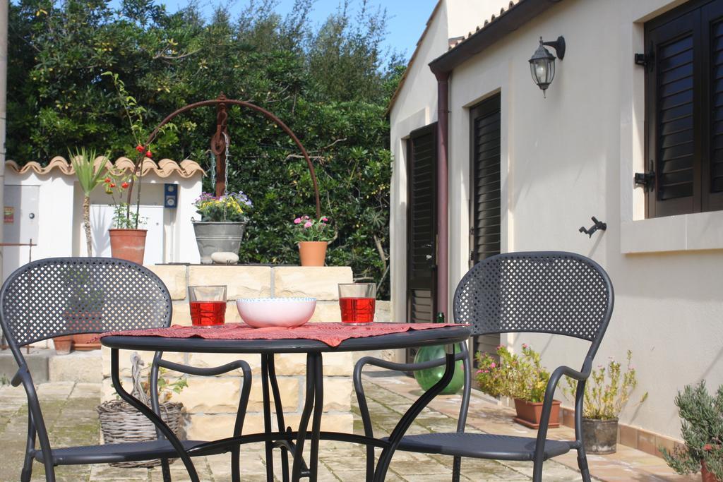 Bed and Breakfast L'Antico Trappeto Noto Exterior foto
