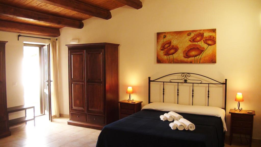 Bed and Breakfast L'Antico Trappeto Noto Exterior foto